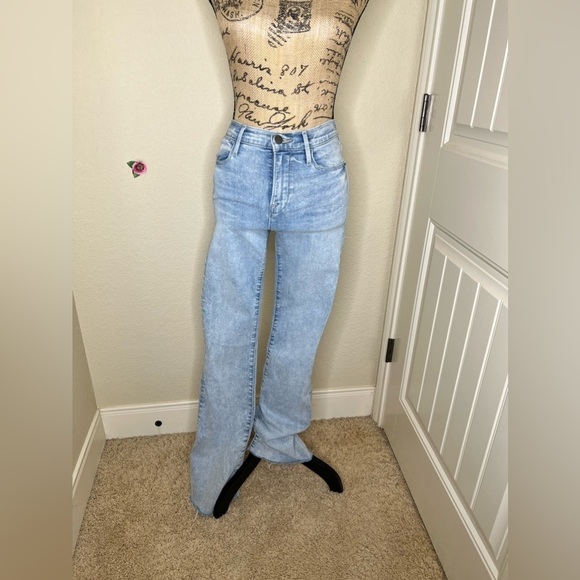 Frame Denim Le High Flare Jeans - Picture 2 of 15